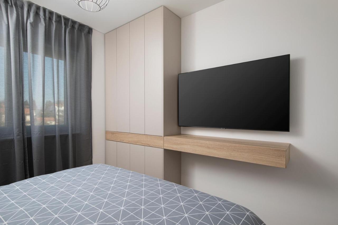 Meraviglia Residence プーラ エクステリア 写真