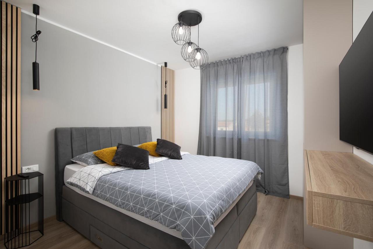 Meraviglia Residence プーラ エクステリア 写真